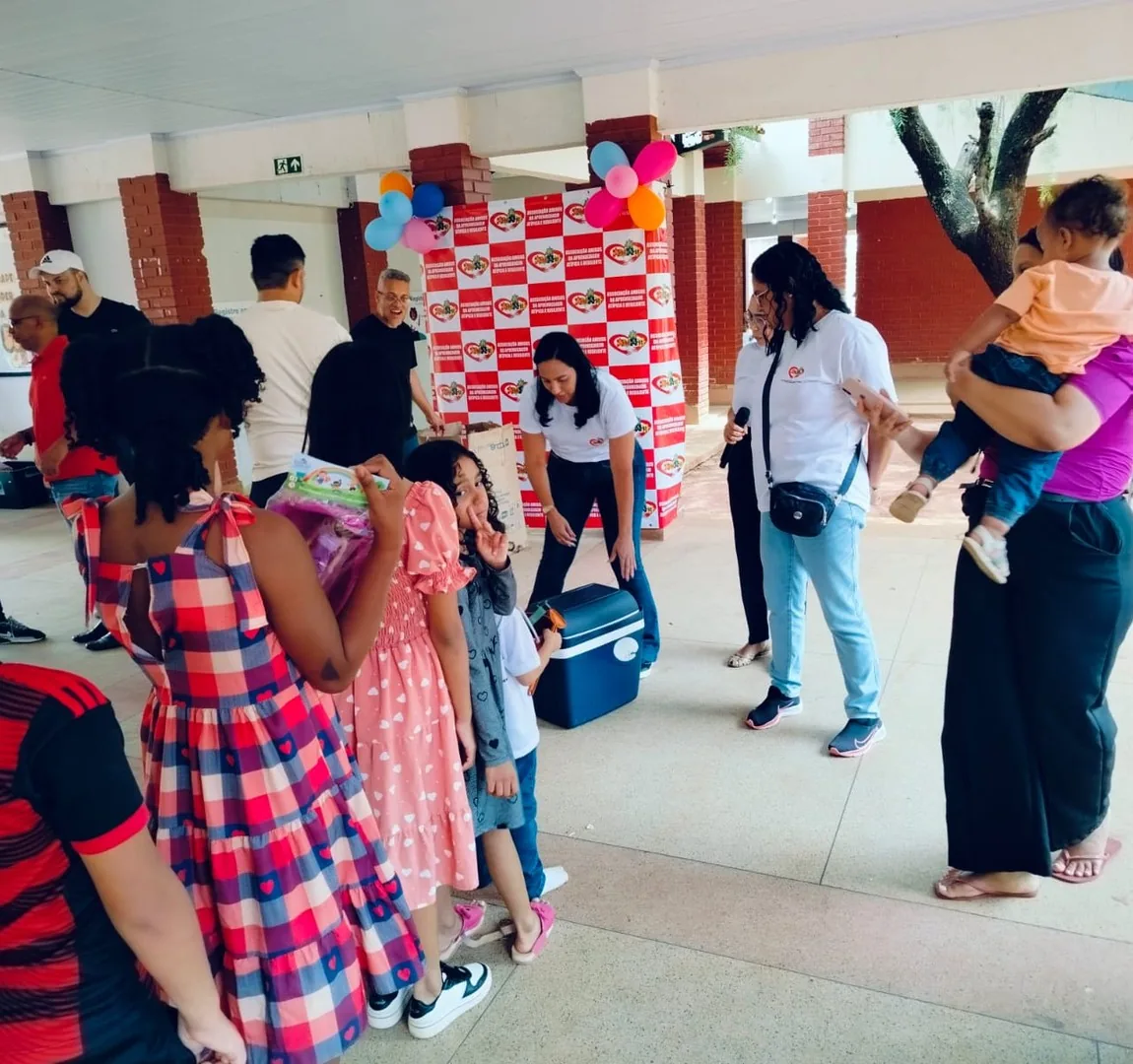 Fotografia de ação comunitária do acervo institucional AMAAR